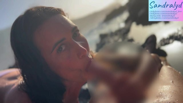 Awesome blowjob beach with waves