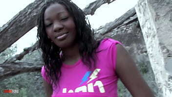 Amazing black Tyra Lewis outdoor fucking