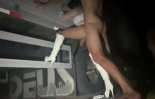 DOIS CAMINHONEIROS FUDENDO A SAFADA NA BEIRA DS ESTRADA