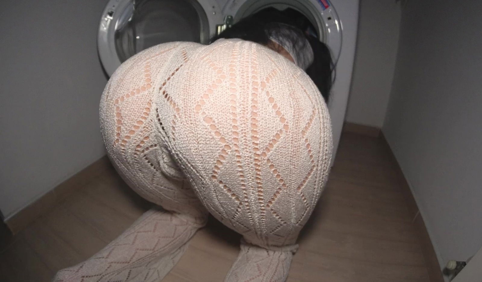 Round step-sis Mira Lime stuck-and-fucked from behind