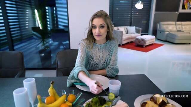 Frozen Time Tifanny Tatum gets tight pussy