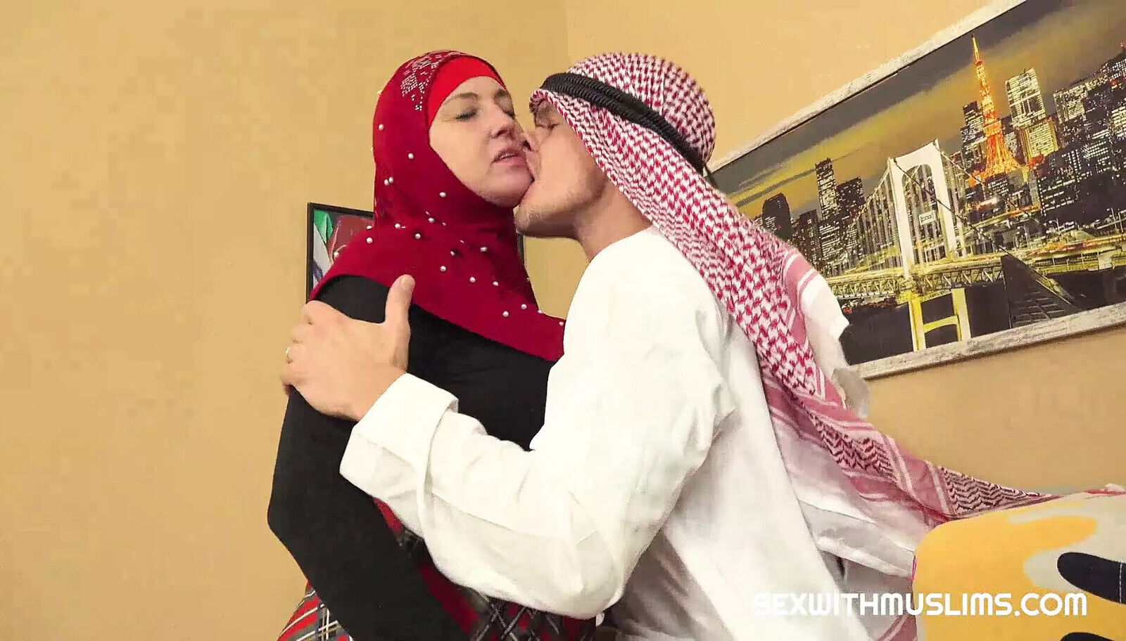 Woman hijab gets rage fucked doing duties