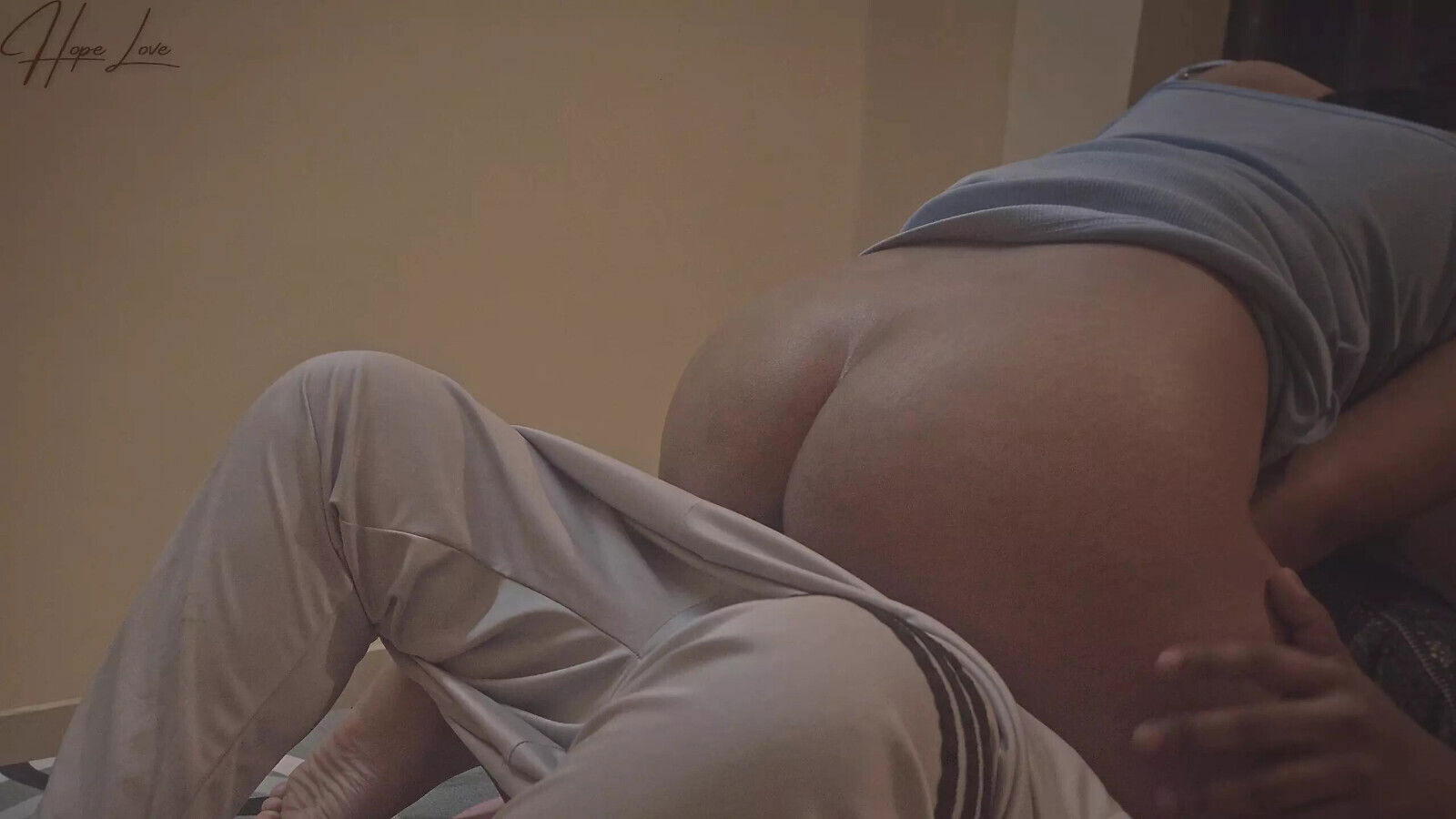 Wife leaves husband home ride black dick