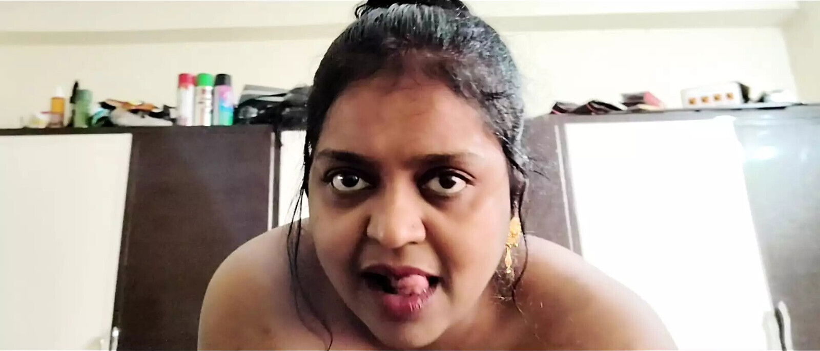 Horny college girl wants