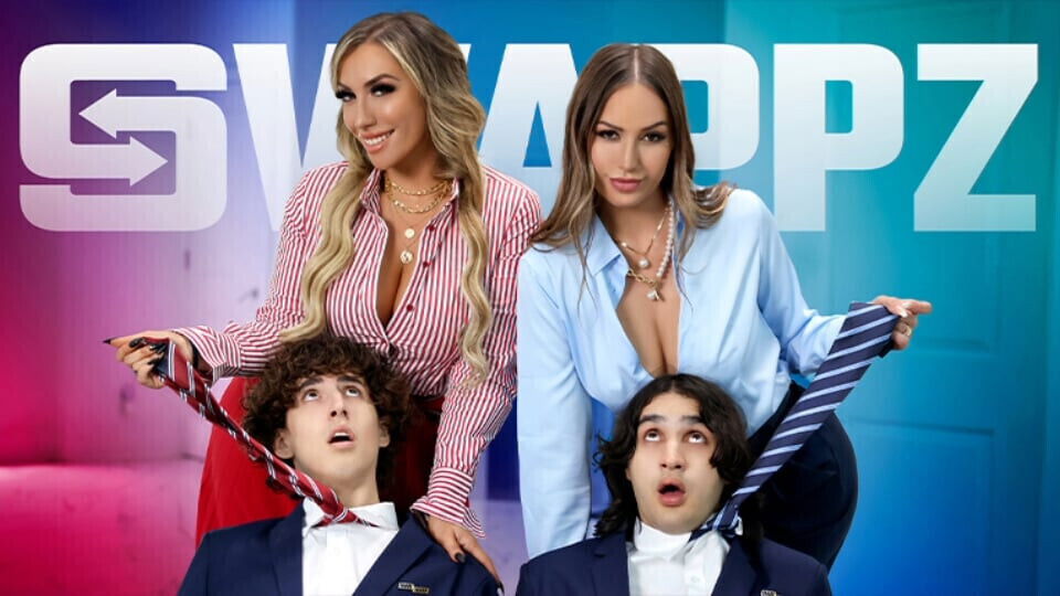 Milfs Desiree Dulce James Take Their V-Cards Couch!