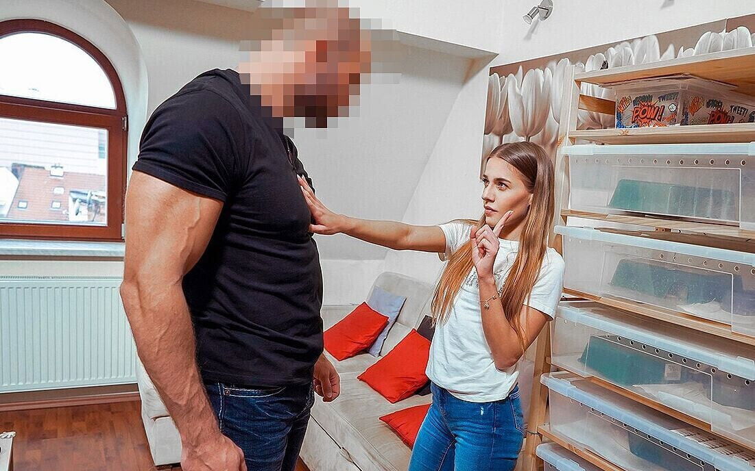 Debt4k have repay debt suck off, Snake Queen!