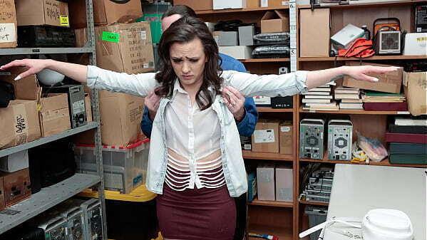 Security Officer Performs Advanced Interrogation Suspect Lifterx