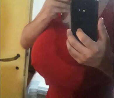 Chupando juguete parte