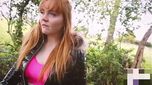 WELSH SLAG CHAV FUCKS STRANGER CIGGIES Shannon Huxley