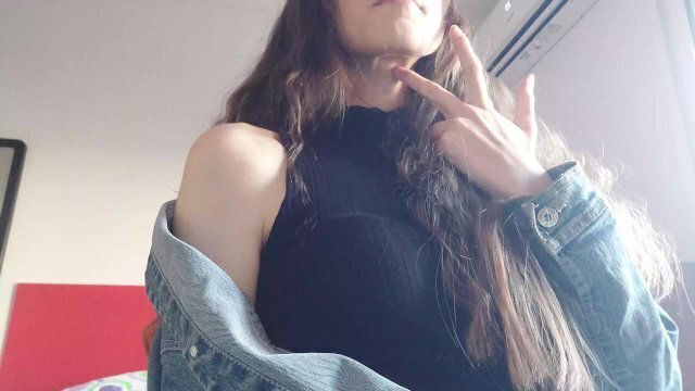 Giantess finds your hiding place devours while playing Elden ring (Vore)