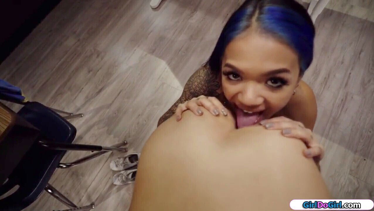 Asian cheerleader Paisley Paige indulges secret lesbian fun, rimming coed Alexia Anders