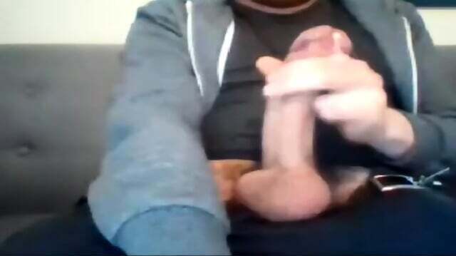 Hunky Strokes Massive Nuts Webcam