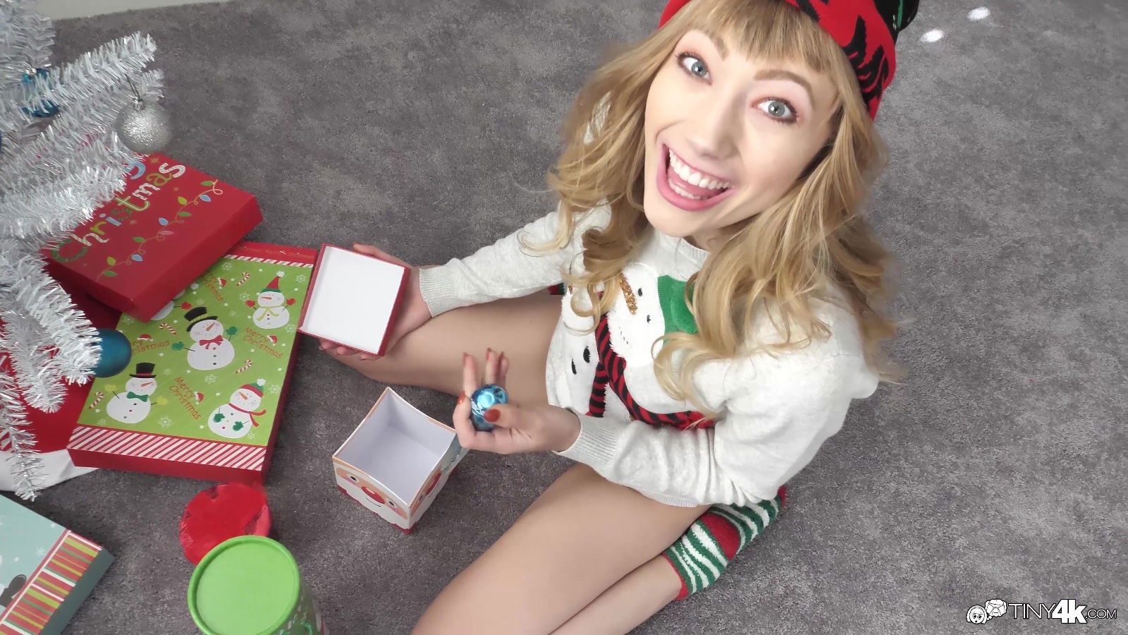 Christmas masturbation session Wolfe