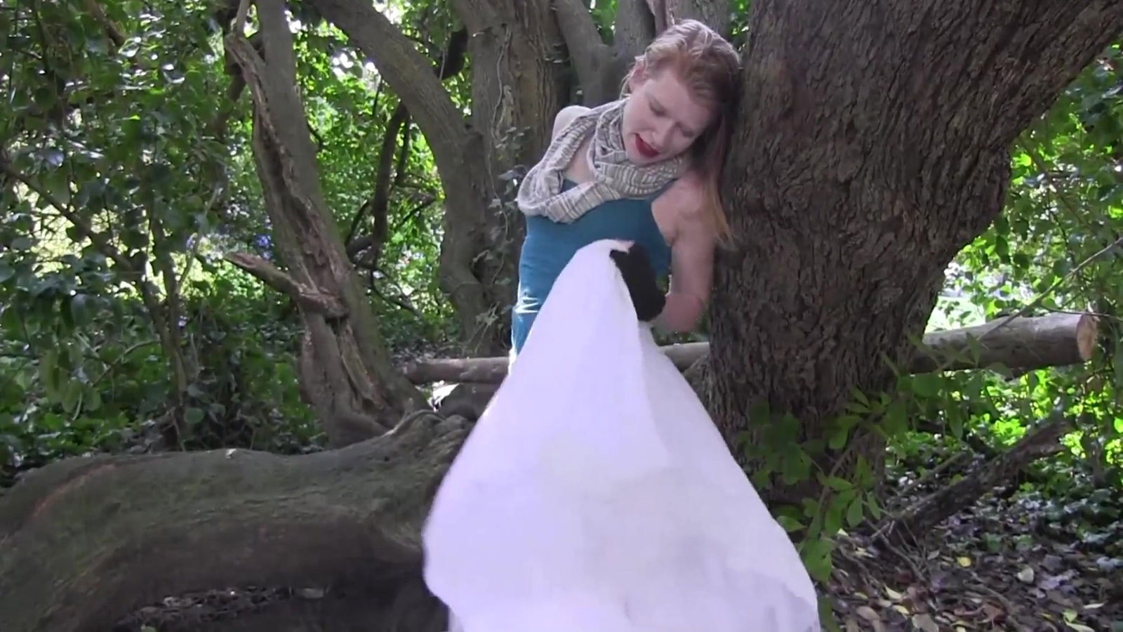 Madison Young - A Milf Masturbates Her Pussy Open