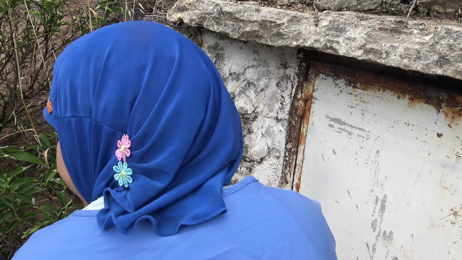 Cheating Egyptian Farmer's Wife Let's Neighbor Fuck Outside