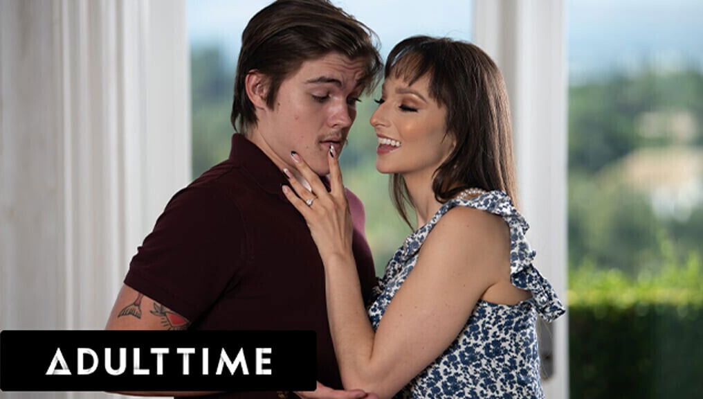 ADULT TIME Slutty Stepmom Lexi Luna Gives Pussy Help Stepson Tyler Cruise Relax