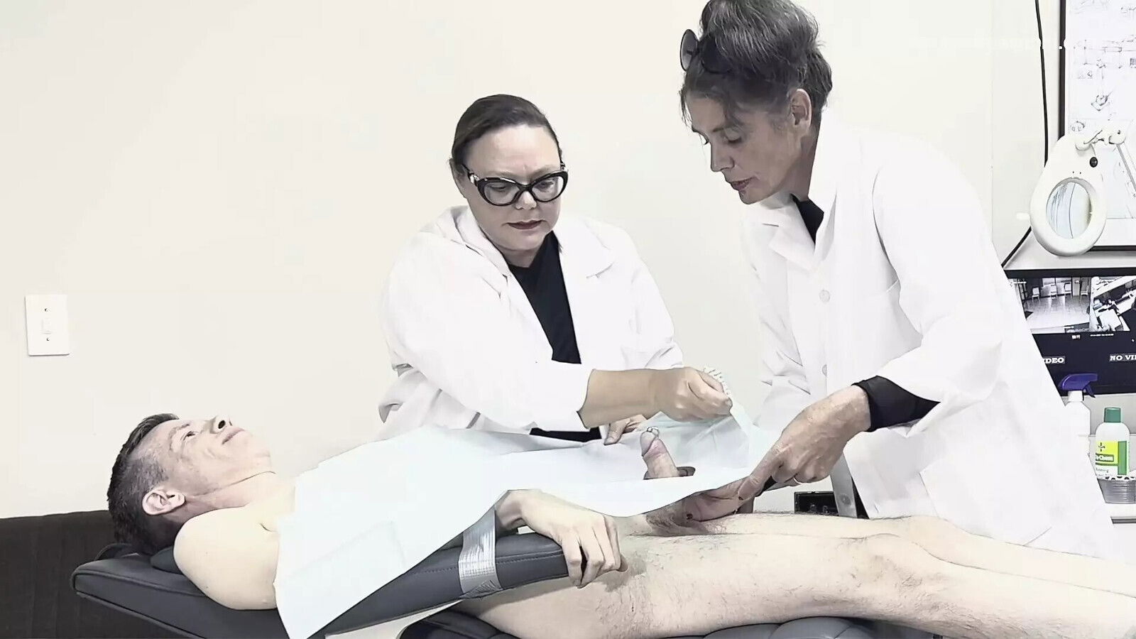 Dominatrix Mistress April patient Urologist