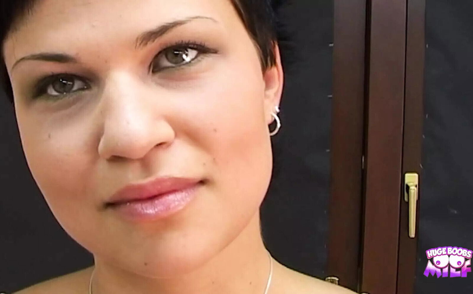 Brunette with Short Hair Tattoo Sucks Dick Good Cums Quickly