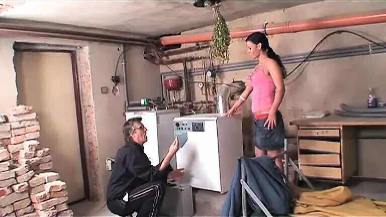 Giovane Pelo Folto Cinquantenni Arrapati (Full Movie)