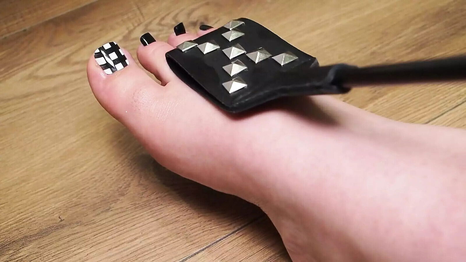 Submission: Mistress's Toes Task