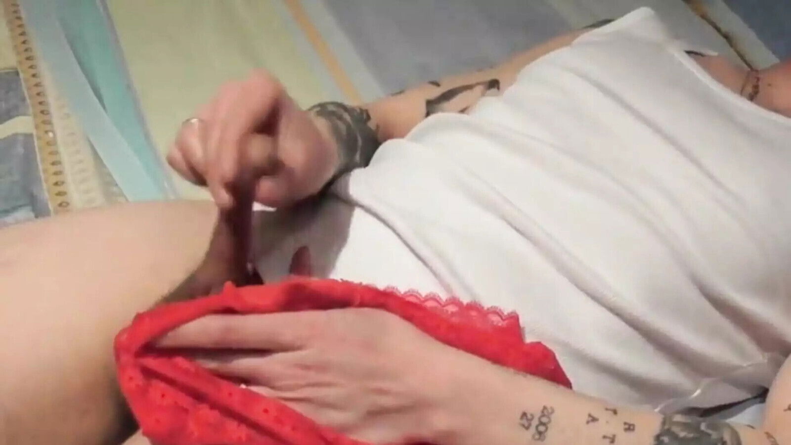 finish blowjob stepsister, catches with panties