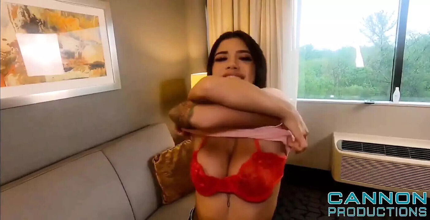 Tight Latina Alice Thunder Craves