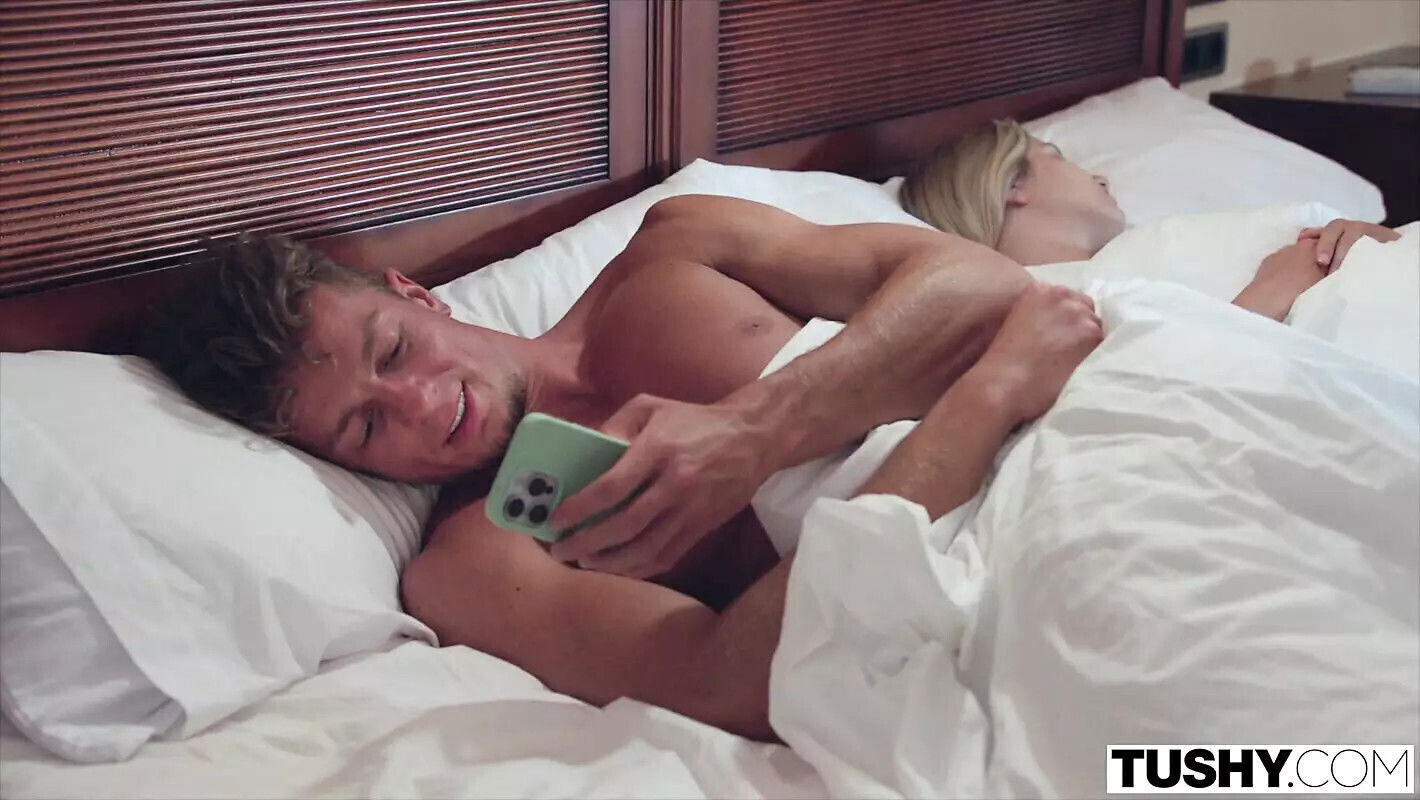 TUSHY Obsessed Redhead Dolly Dyson First Appearance TUSHY