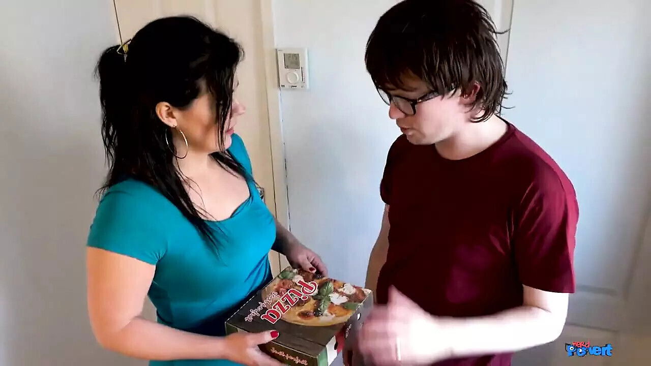 Montse Swinger Pizza Girl