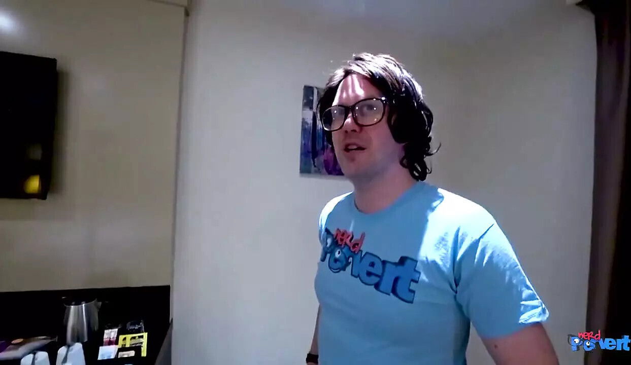 King- Fresh Amateur Takes Some Nerd