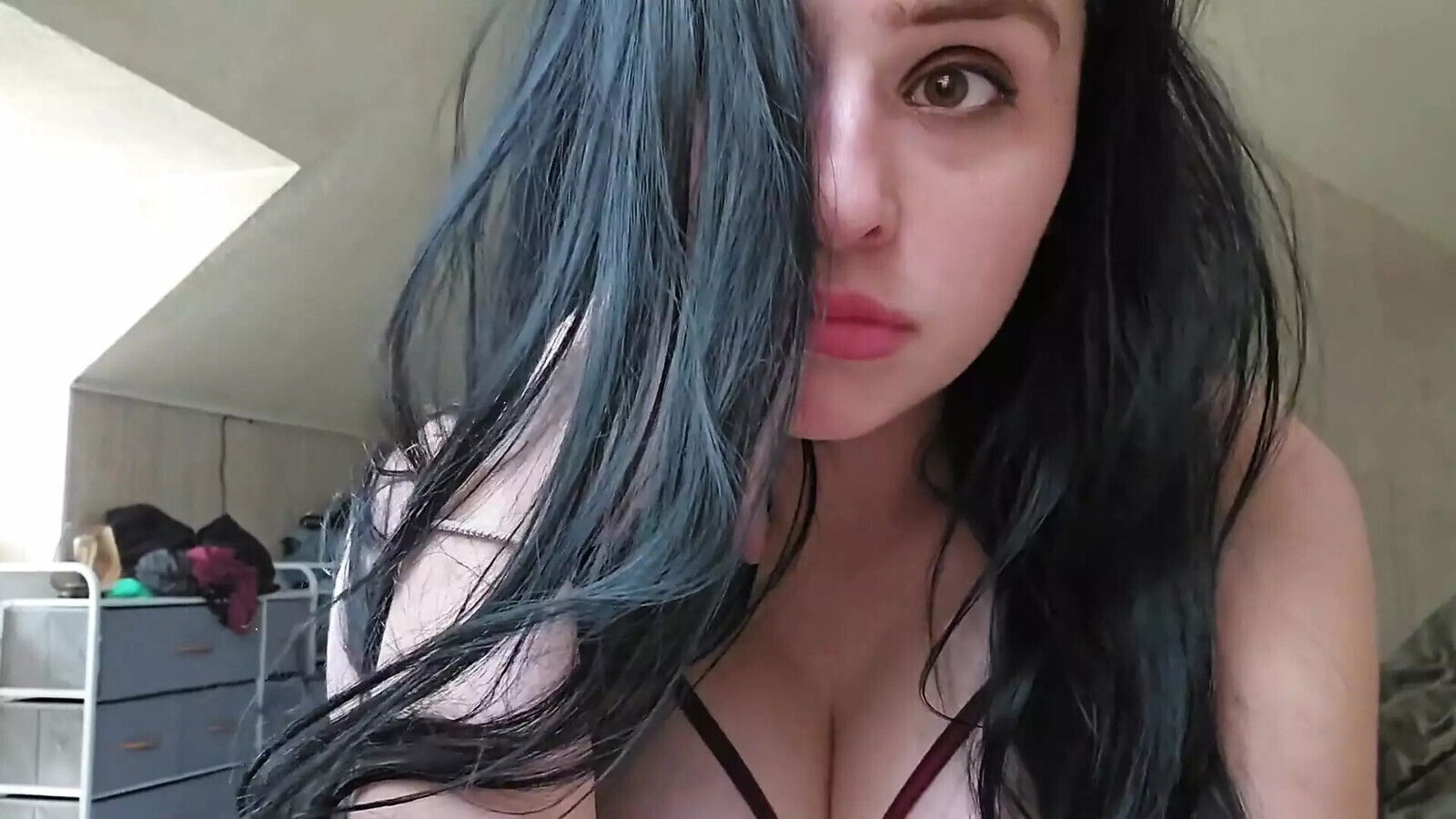 Cute Teen Girlfriend with Dark Hair Gets Beautiful Covered