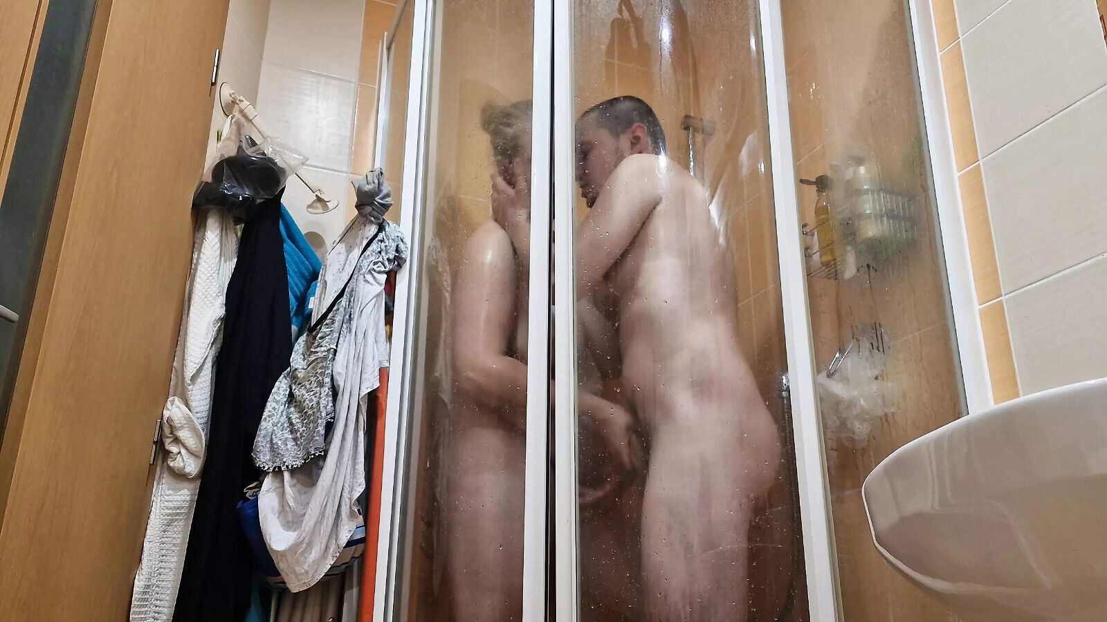 Horny couple Mutual masturbation shower until husband's cumming. Amateur homemade video.