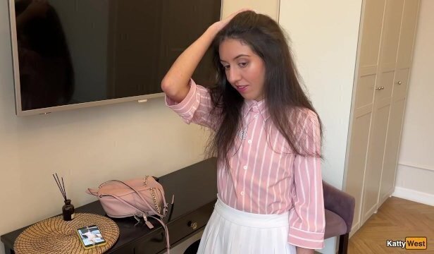 Одноклассница возбудила меня своими нюдсами трахнул заправив полный спермы Кремпай