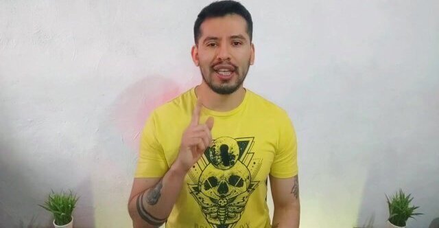 Vendedor perfumes dotado penetra 20cm hombre sacerdote masaje! Relato