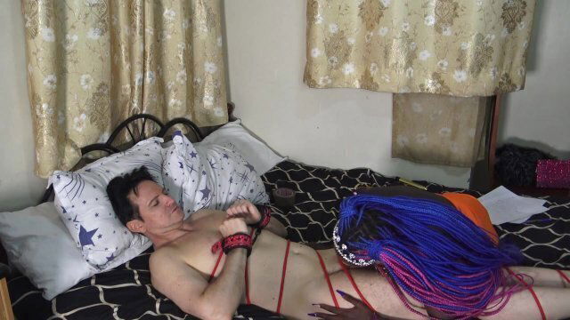 african teen princess train white slave foot licking pussy licking suck mouth