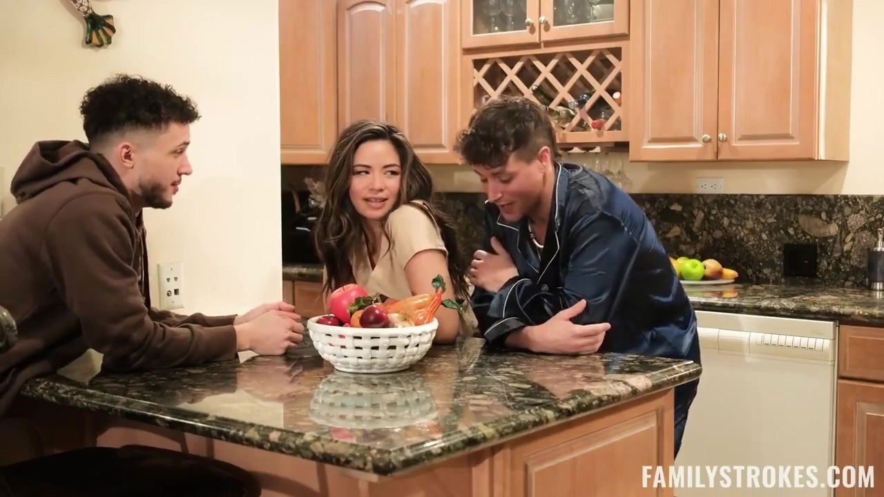 Ripe Taking Ulterior Motives Scarlett Alexis, Molly Manning