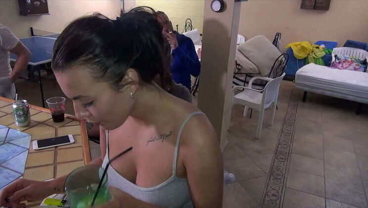 Euro Babes: Legs Spread Wide Open Featuring Wendy Moon, Julia Lucia, More