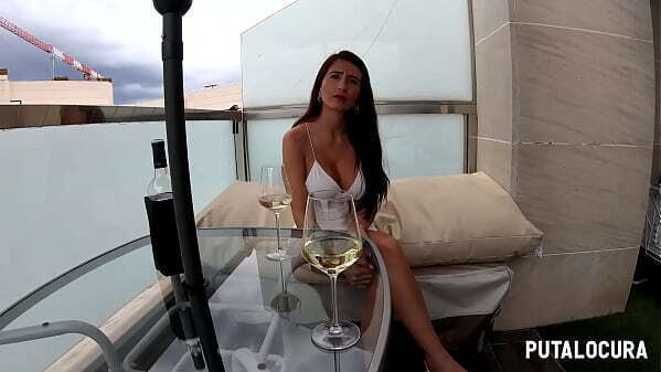 PutaLocura milf colombiana Linda Gonz&aacute_lez follada jovencito corre culo