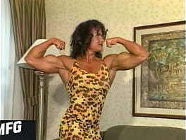 OMFG FEMALE MUSCLE