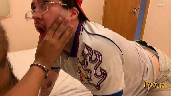 nerdzinho esquerdista escola ajudar trabalho hist&oacute_ria levou rola valent&atilde_o (COMPLETO RED)