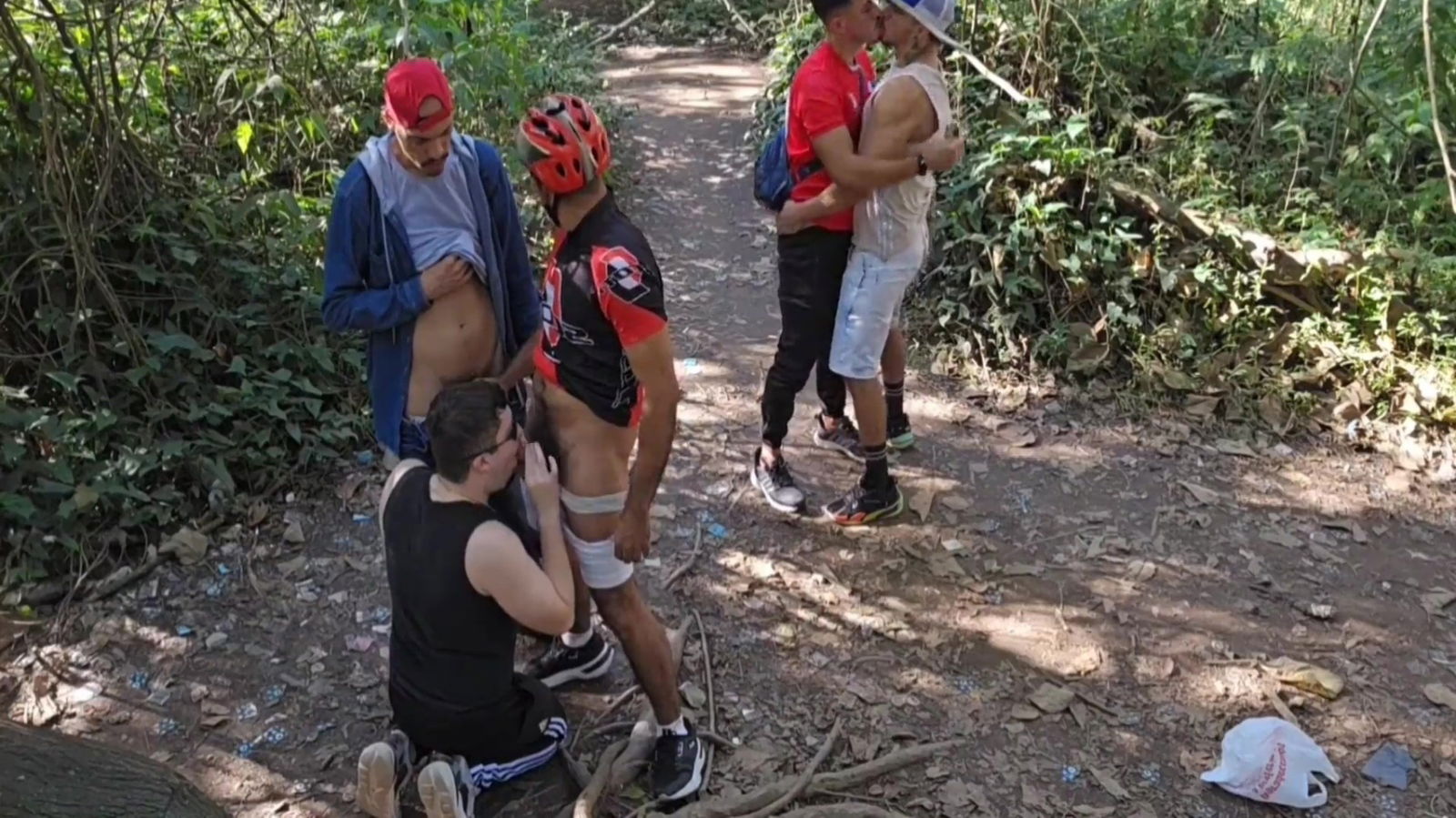 Luccas Melo Hunter Black Ciclista Varios Homens Pegando Parque Resolve Participar