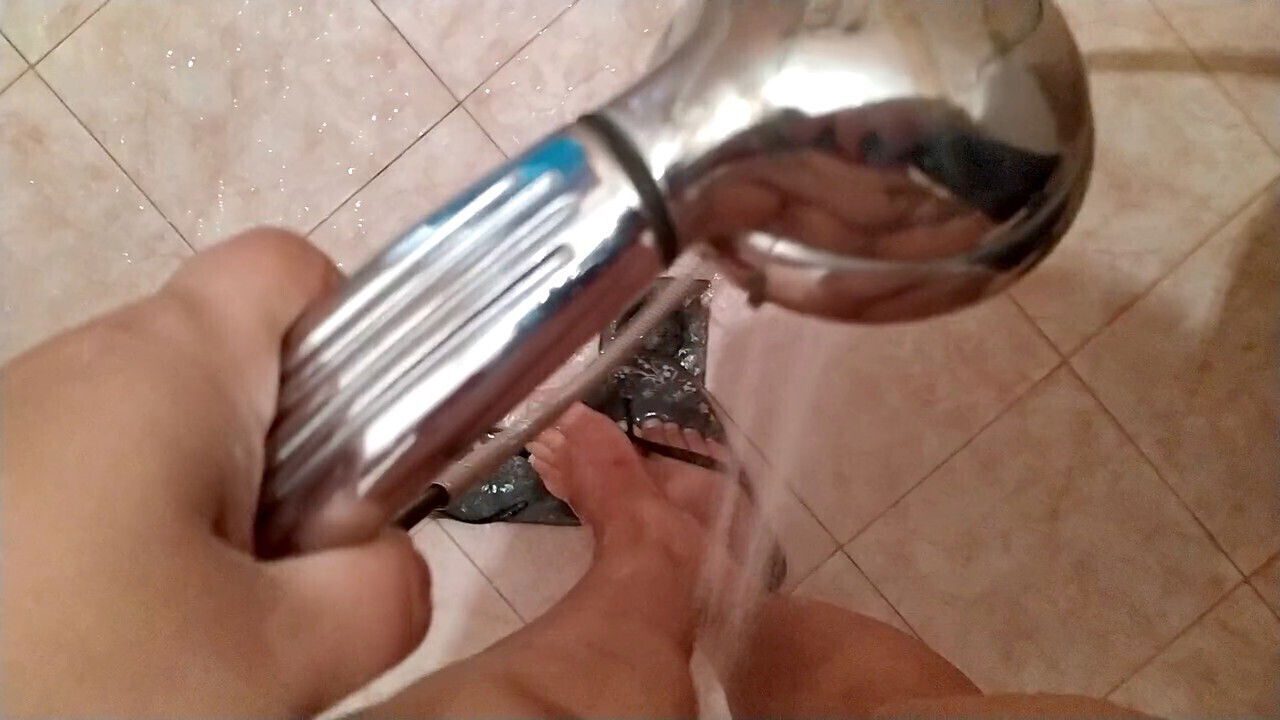 Ebony goddess Nikita indulges steamy foot washing session home