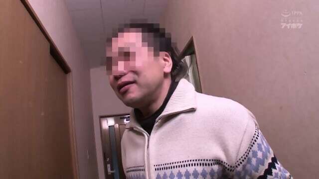 Kana Momonogi Suck Teen Son's Friend