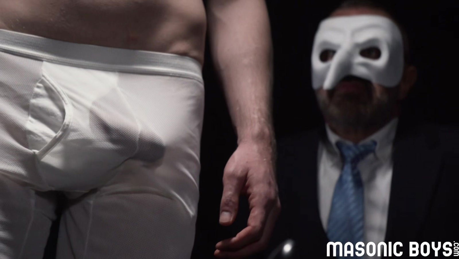 MasonicBoys Masked DILF Damien Oaks orders twink to sit on butt plug