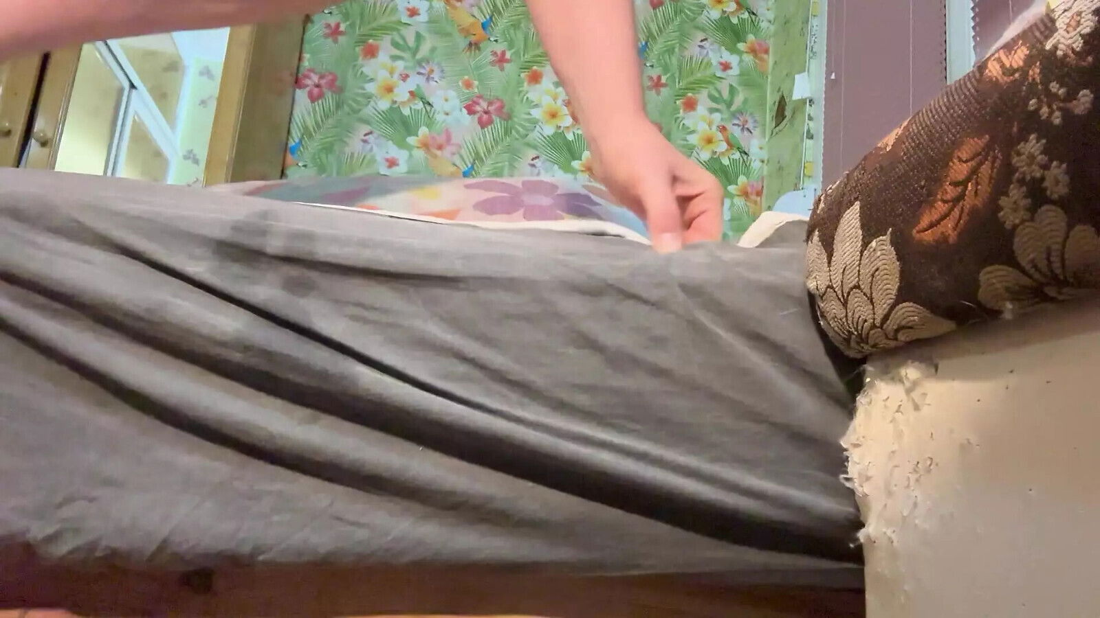 secret room part stretching