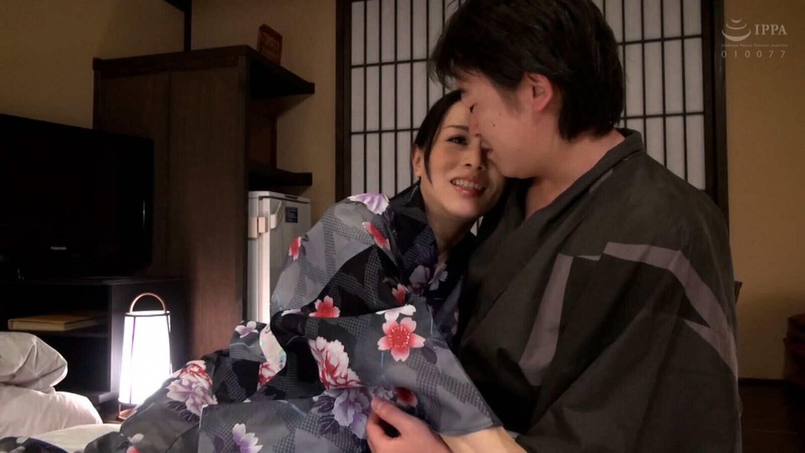 M797G04 Rich where beautiful mature woman devours carnal desires with young