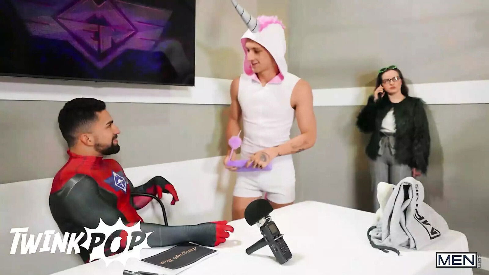 Cumbat Convention Turns Wild Fuck Session Couples Dante Colle, Theo Brady, Felix Nick TWINKPOP