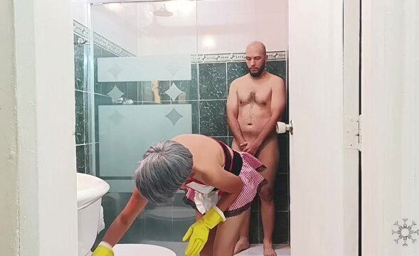 horny stepsister cleans bathroom, doesn't wait finish bathing-Porn.