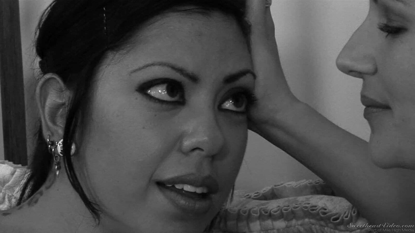 Amateur Erotic Lesbian Lesbian Noir: Pool Girl Scene Samantha Ryan