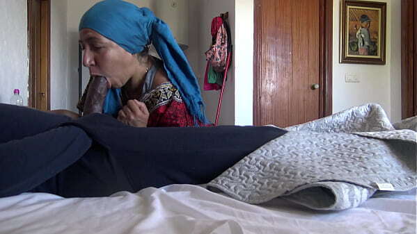 Turkish hotel maid disturbed when tourist shows black