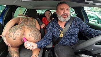 Luizza Saito primeira pintou sete dentro carona chupou sentou